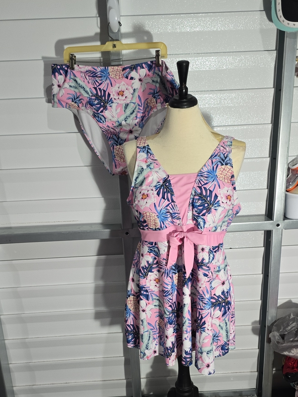Pink Tropical Floral Swimdress with High-Waist Bikini Bottoms Size 4X Never Worn